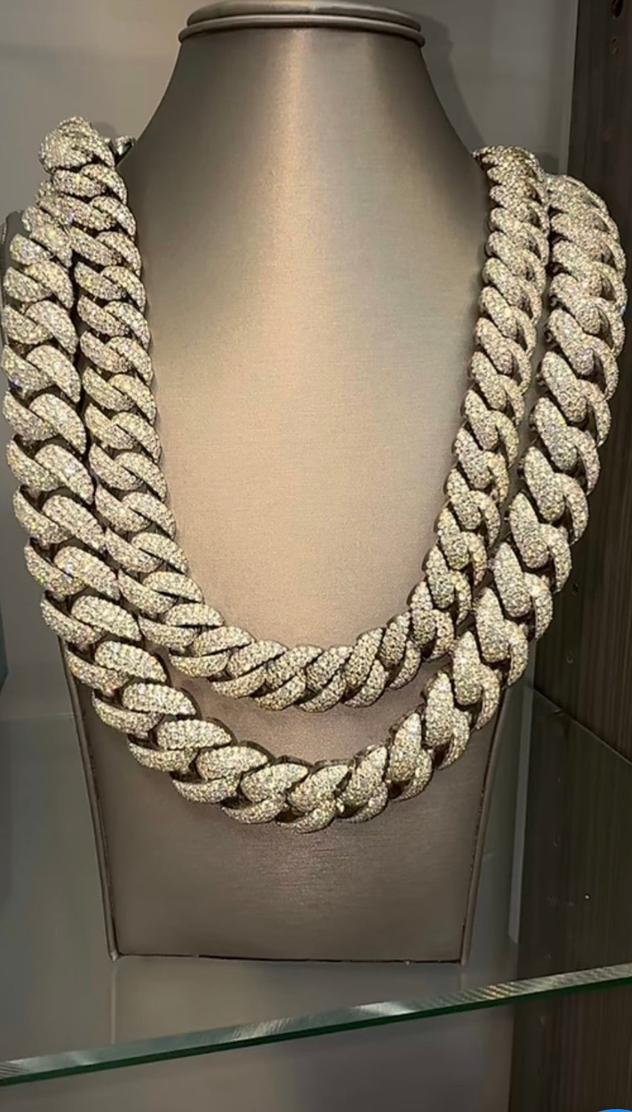 Cuban Link VV-1